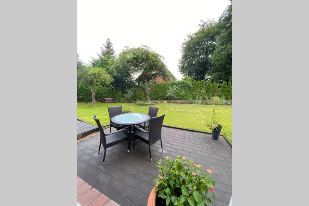Schoene Wohnung Mit Garten Beim Outletcenter 5 Km Boostedt Dış mekan fotoğraf